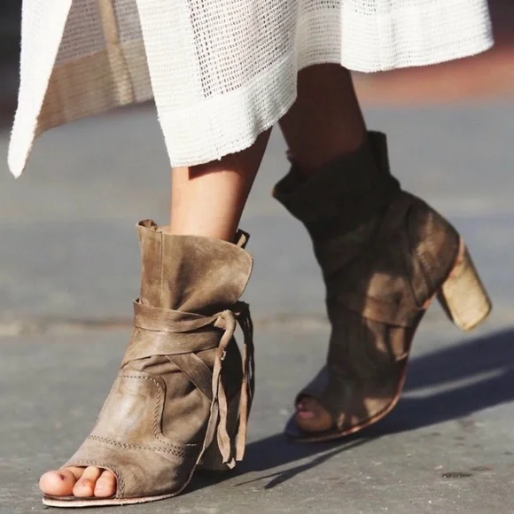 FREE PEOPLE "Daydream" Suede Open Toe Strappy Leather Sandal Size 40 (US 10) - Picture 11 of 11